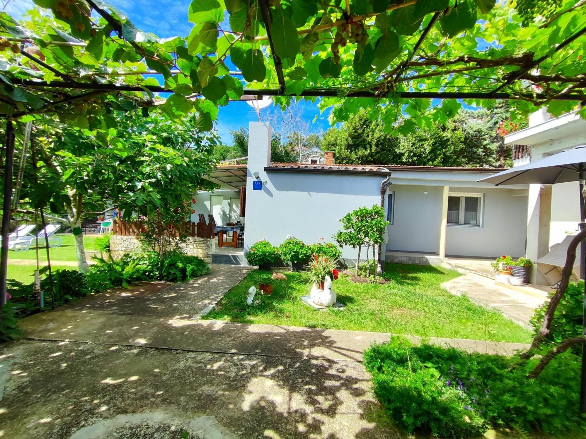 Apartments Pavao 1402 Πούλα Εξωτερικό φωτογραφία